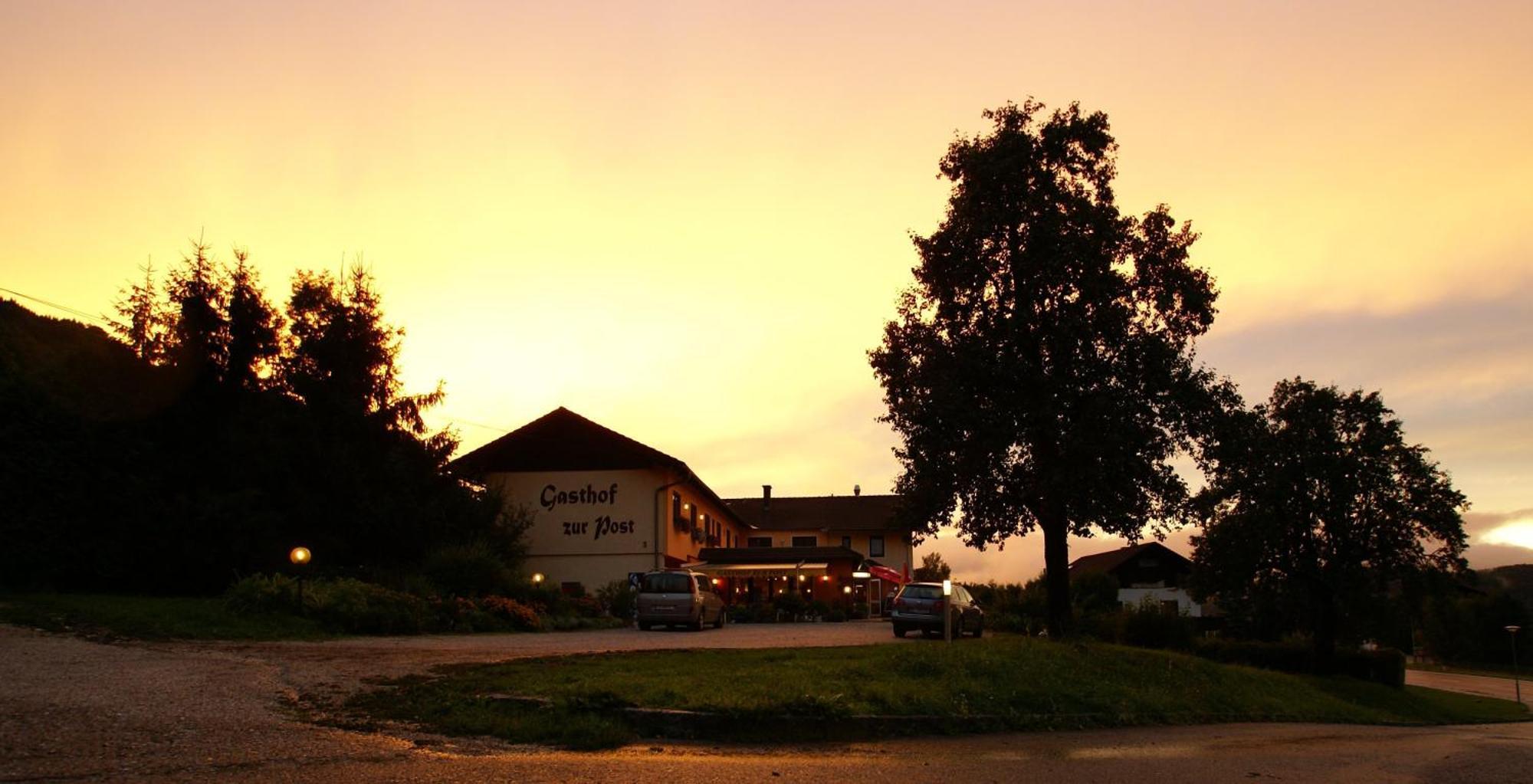 Gasthof Hotel Zur Post Ferlach Luaran gambar