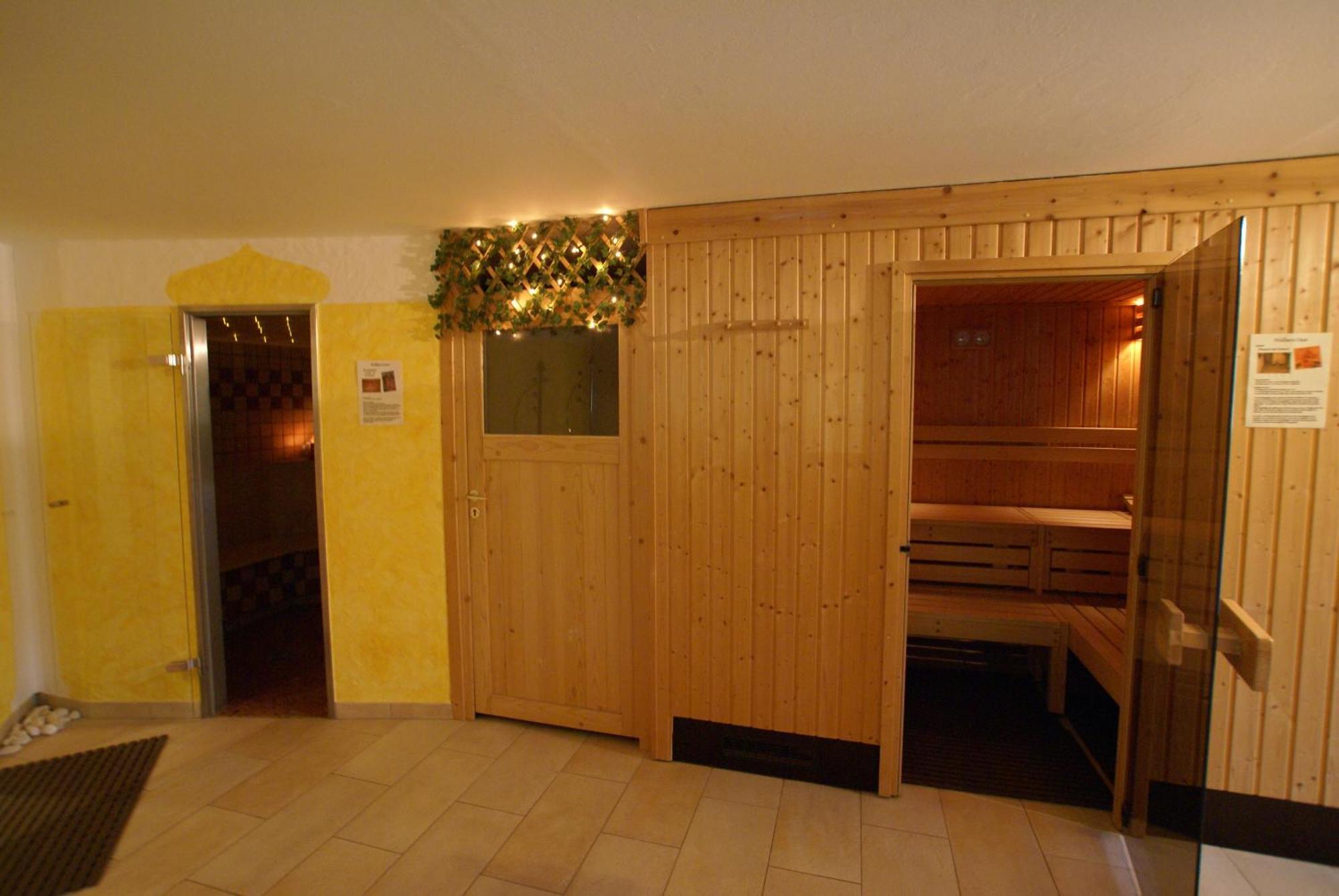 Gasthof Hotel Zur Post Ferlach Luaran gambar