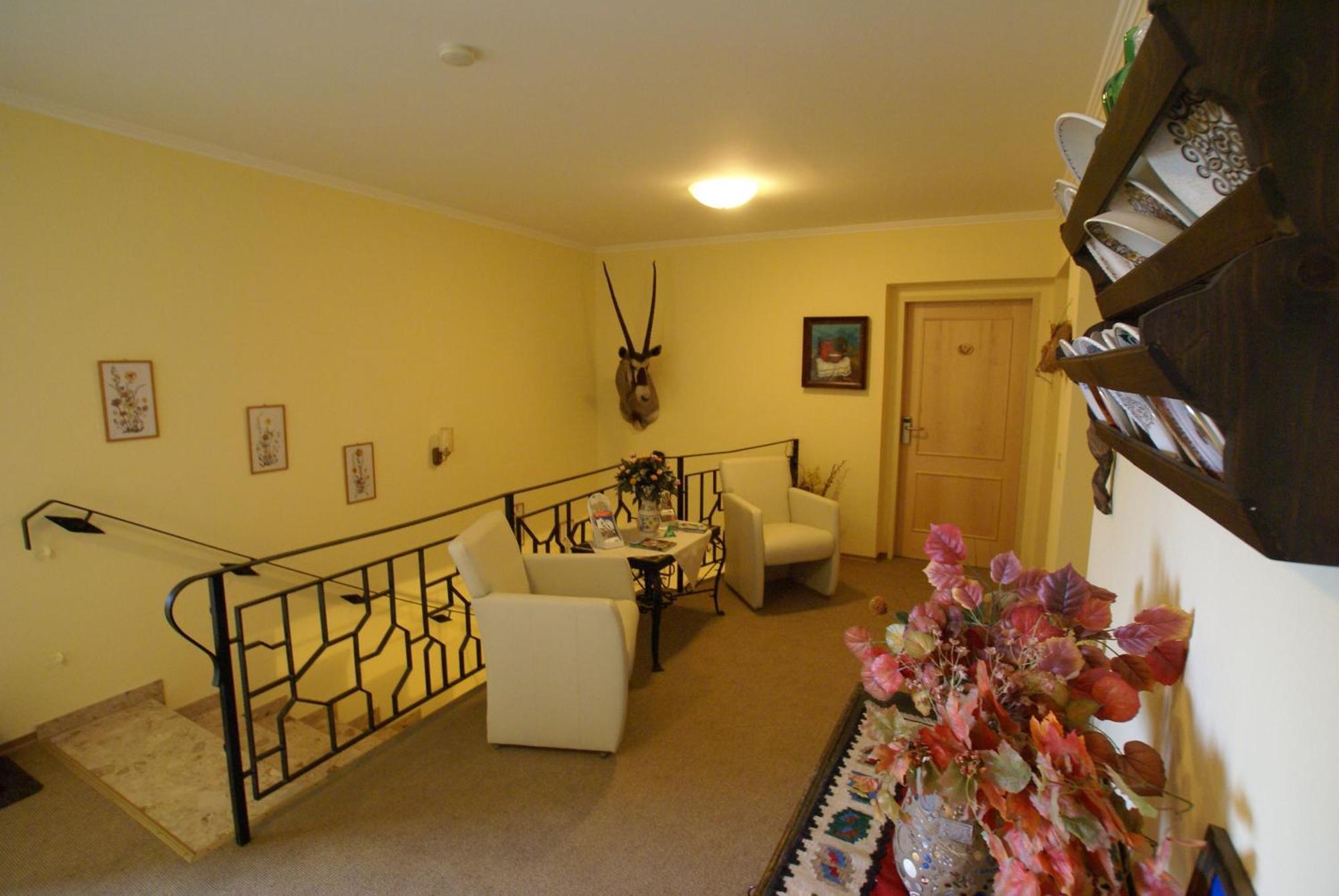 Gasthof Hotel Zur Post Ferlach Luaran gambar