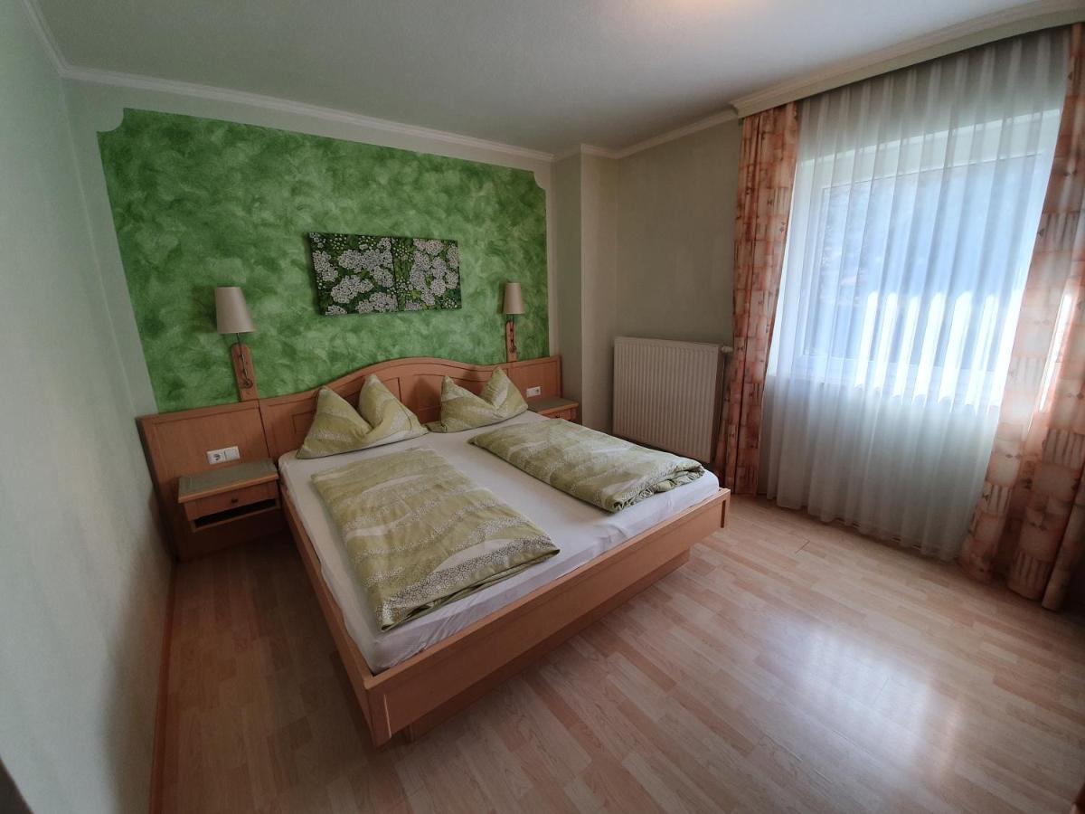 Gasthof Hotel Zur Post Ferlach Luaran gambar
